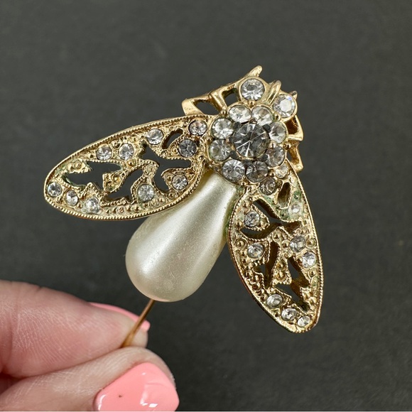 Source Unknown Jewelry - Vintage Bee Fly Bug Insect Stick Hat Lapel Pin Gold Tone Rhinestone Faux Pearl